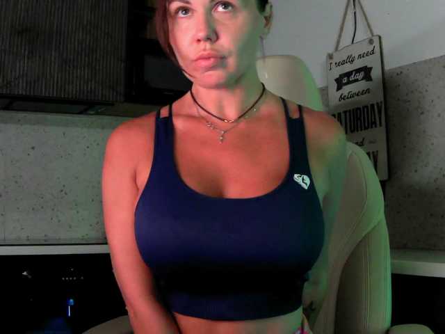 Mashulya29 live cam on BongaCams