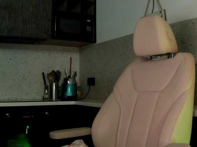 Mashulya29 live cam on BongaCams