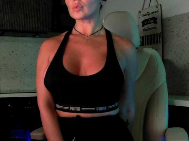 Mashulya29 live cam preview