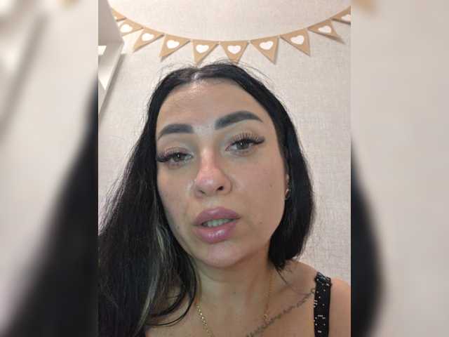 vipbrunetka live cam on BongaCams