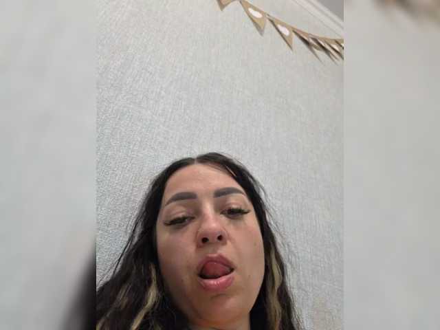 vipbrunetka