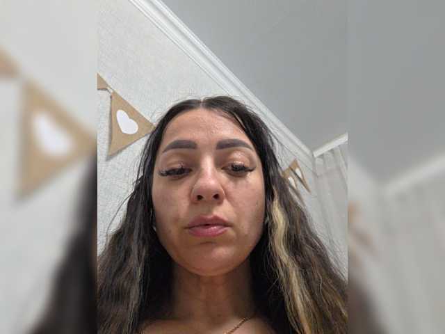 vipbrunetka