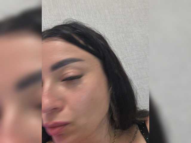 vipbrunetka