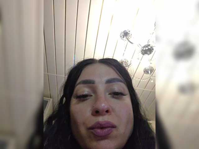 vipbrunetka live cam