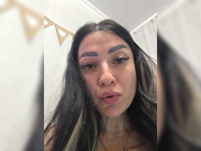 vipbrunetka