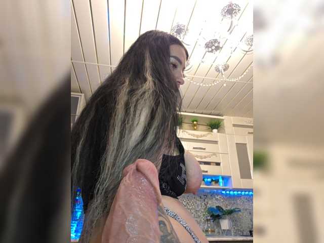 vipbrunetka live cam on BongaCams