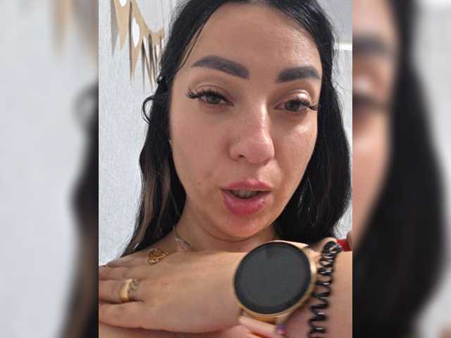 vipbrunetka live cam on BongaCams