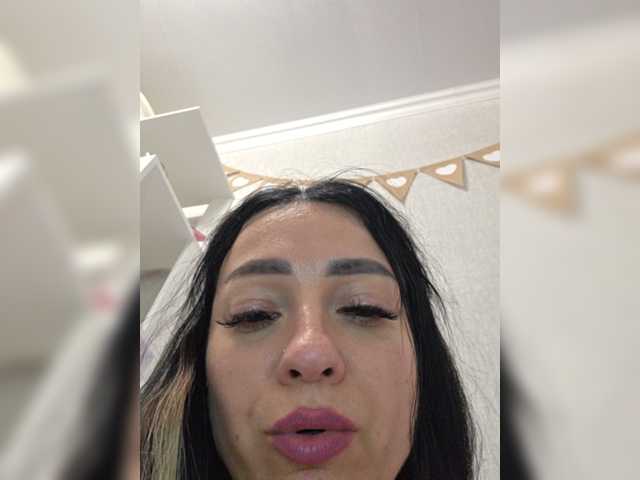 vipbrunetka