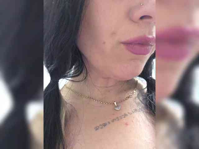 vipbrunetka Sex Cam Show