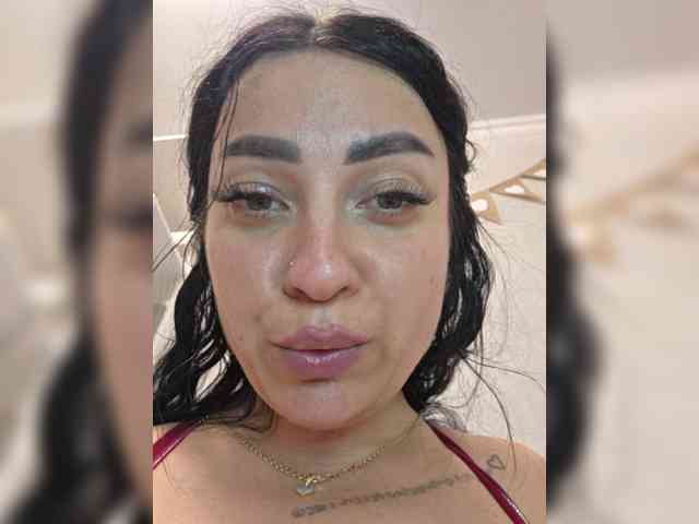 vipbrunetka