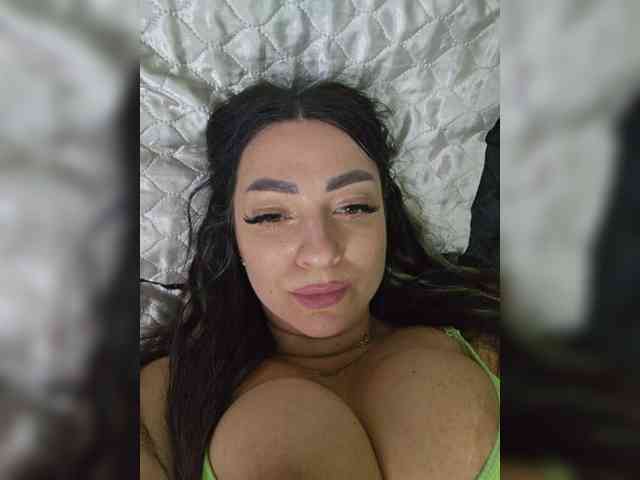 vipbrunetka