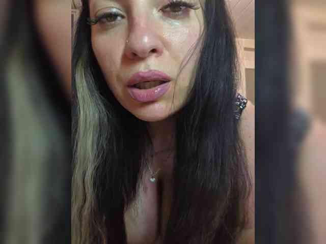 vipbrunetka Sex Cam Show