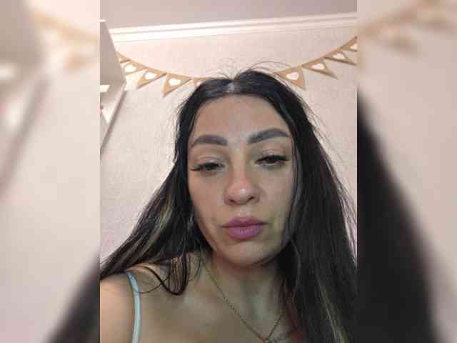 vipbrunetka Sex Cam Show