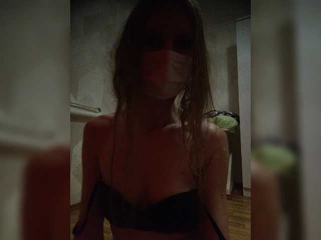 klubnichkka live cam on BongaCams