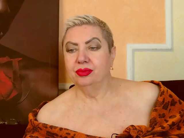 PoshLadyx, en directo ahora en BongaCams