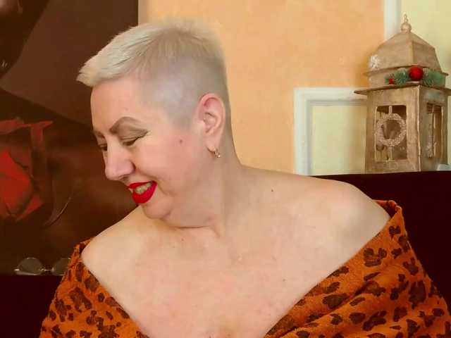 PoshLadyx's BongaCams show and profile