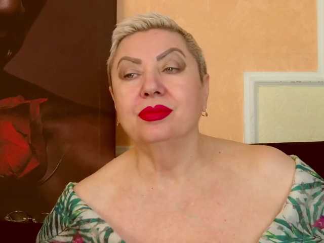 PoshLadyx, en directo ahora en BongaCams