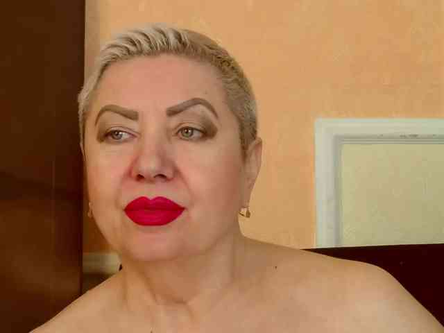 Model: PoshLadyx