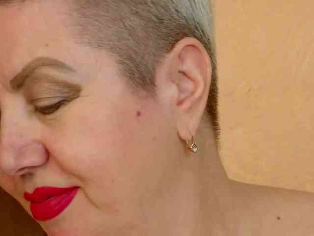 PoshLadyx webcam