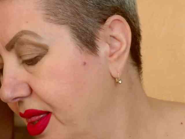 PoshLadyx webcam