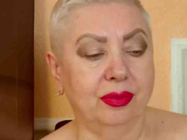 PoshLadyx webcam