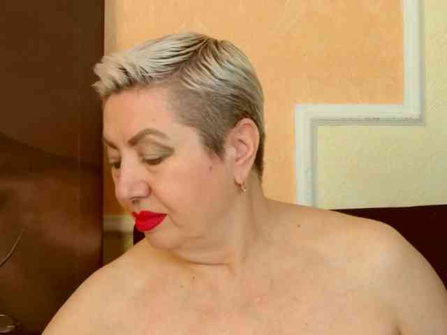 PoshLadyx webcam