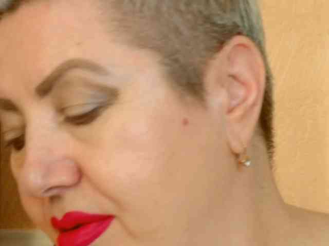 PoshLadyx webcam