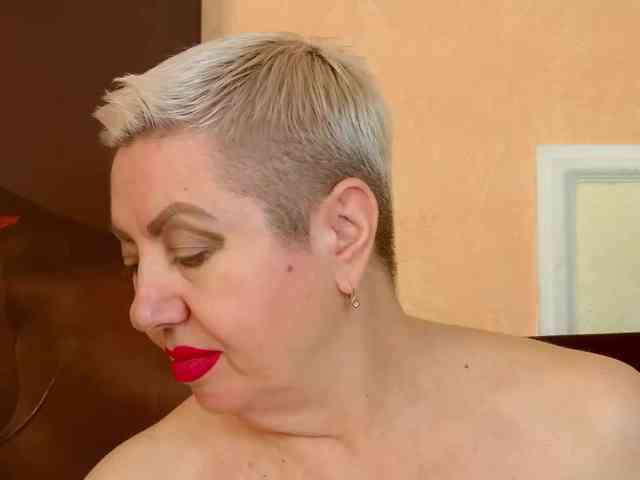 PoshLadyx webcam