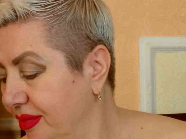 PoshLadyx webcam
