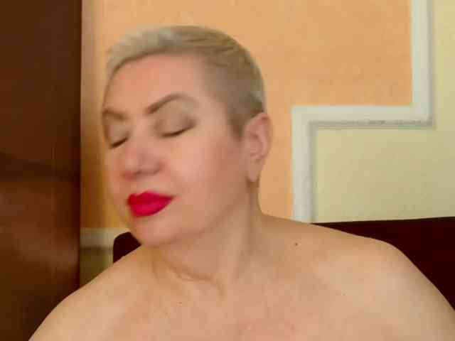 PoshLadyx webcam