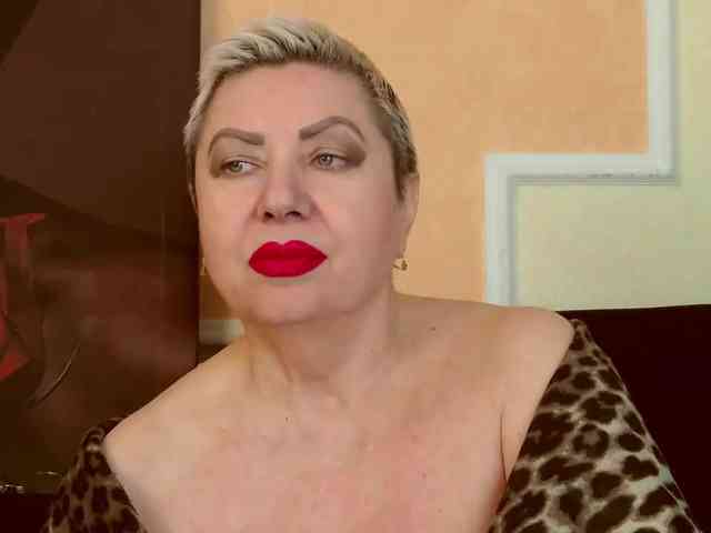 Poshladyx's cam show statistics and live stream