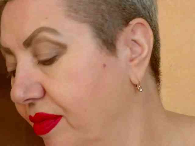 PoshLadyx webcam