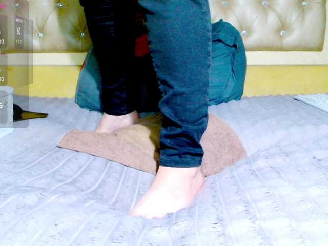 Vikibru live cam on BongaCams