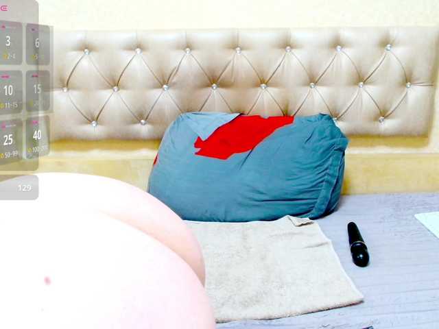 Vikibru live cam on BongaCams