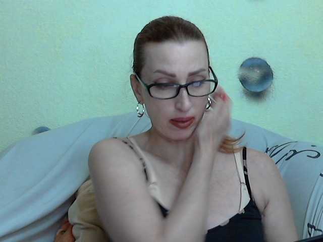 Irinchi live cam on BongaCams