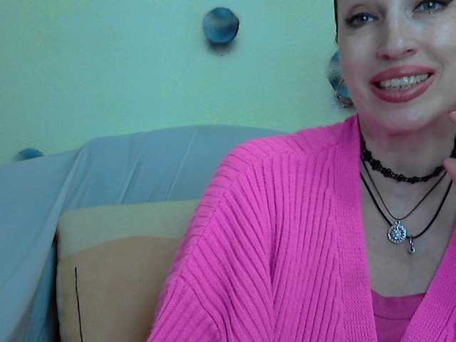 Irinchi's BongaCams show and profile