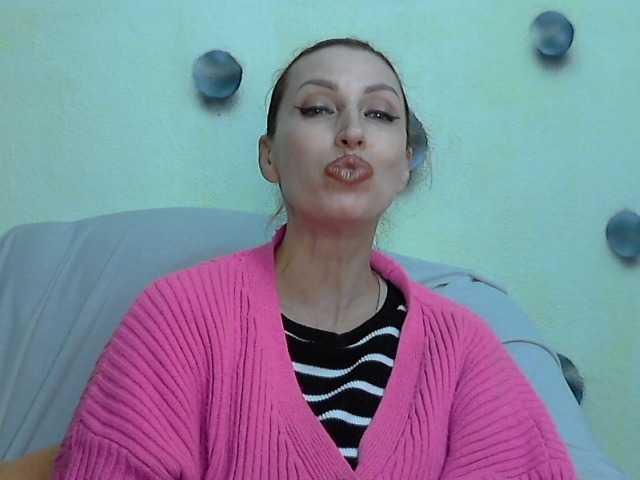 Irinchi live cam on BongaCams