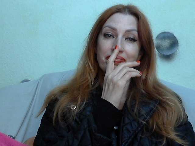 Irinchi live cam on BongaCams
