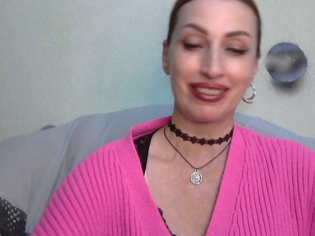 Irinchi live cam on BongaCams