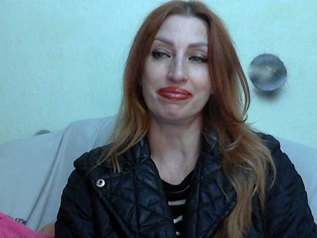Irinchi live cam on BongaCams