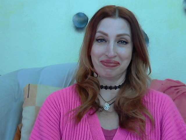 Irinchi's BongaCams show and profile