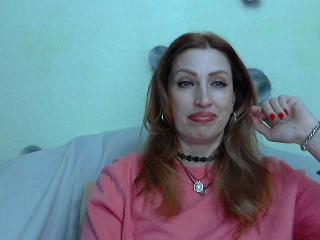 Irinchi's BongaCams show and profile