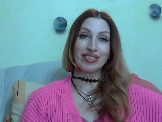 Irinchi's BongaCams show and profile