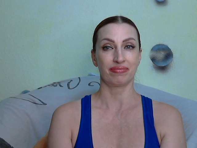 Irinchi live cam on BongaCams