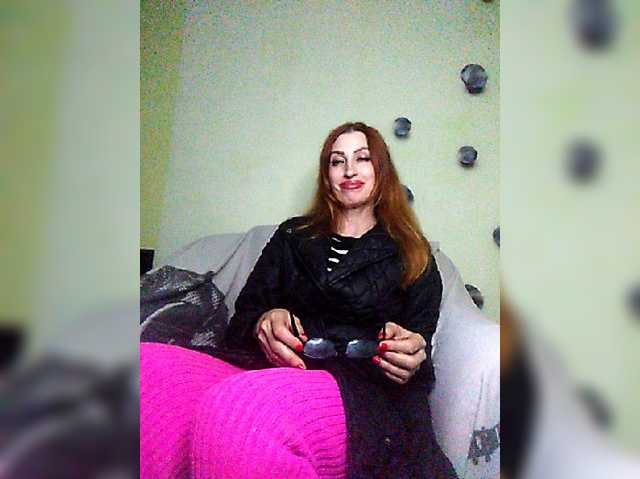 Irinchi live cam on BongaCams