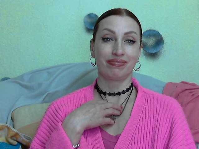 Irinchi's BongaCams show and profile