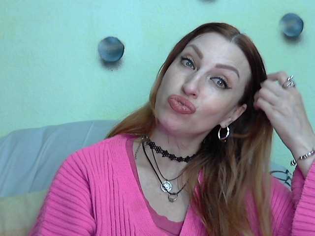 Irinchi's BongaCams show and profile