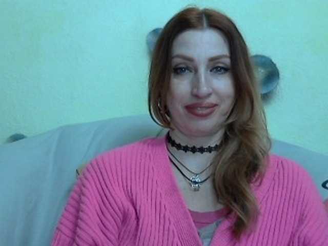 Irinchi's BongaCams show and profile