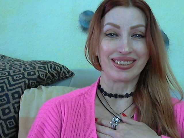 Irinchi's BongaCams show and profile