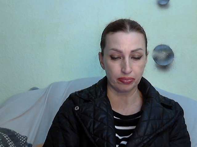 le modèle Volna2727 est en webcam porno dans un show sur le site bongacams, il possède les tags suivants: White/Caucasian,Redhead,Shaved